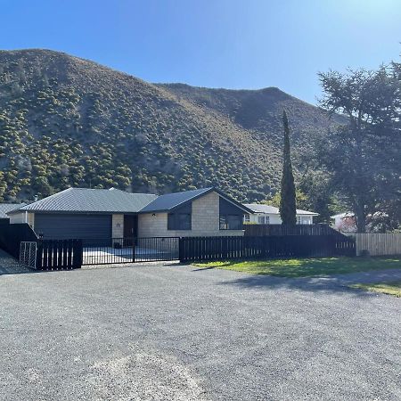 Kurow House On Bledisloe - A2O Cycle Trail Oasis. Villa Exterior photo